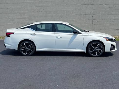 New 2026 Nissan Altima 2.5 SR FWD image 37