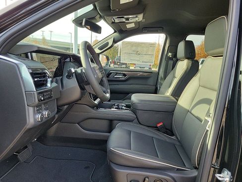 New 2026 GMC Yukon XL Elevation image 16