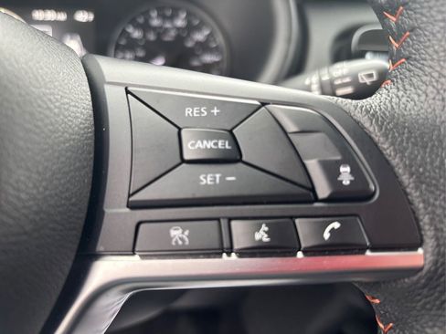 Used 2024 Nissan Kicks SR image 25