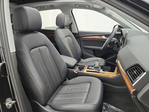 Used 2023 Audi Q5 2.0T Premium Plus w/ Premium Plus Package image 19