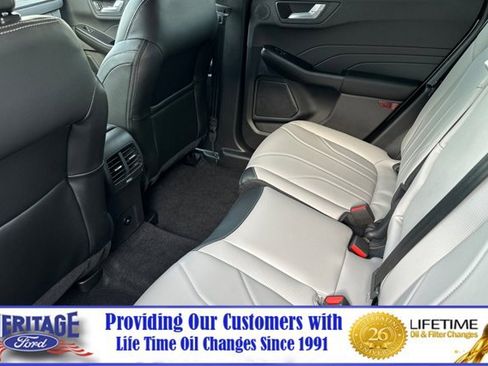 New 2025 Ford Escape SE w/ PHEV Premium Package image 9