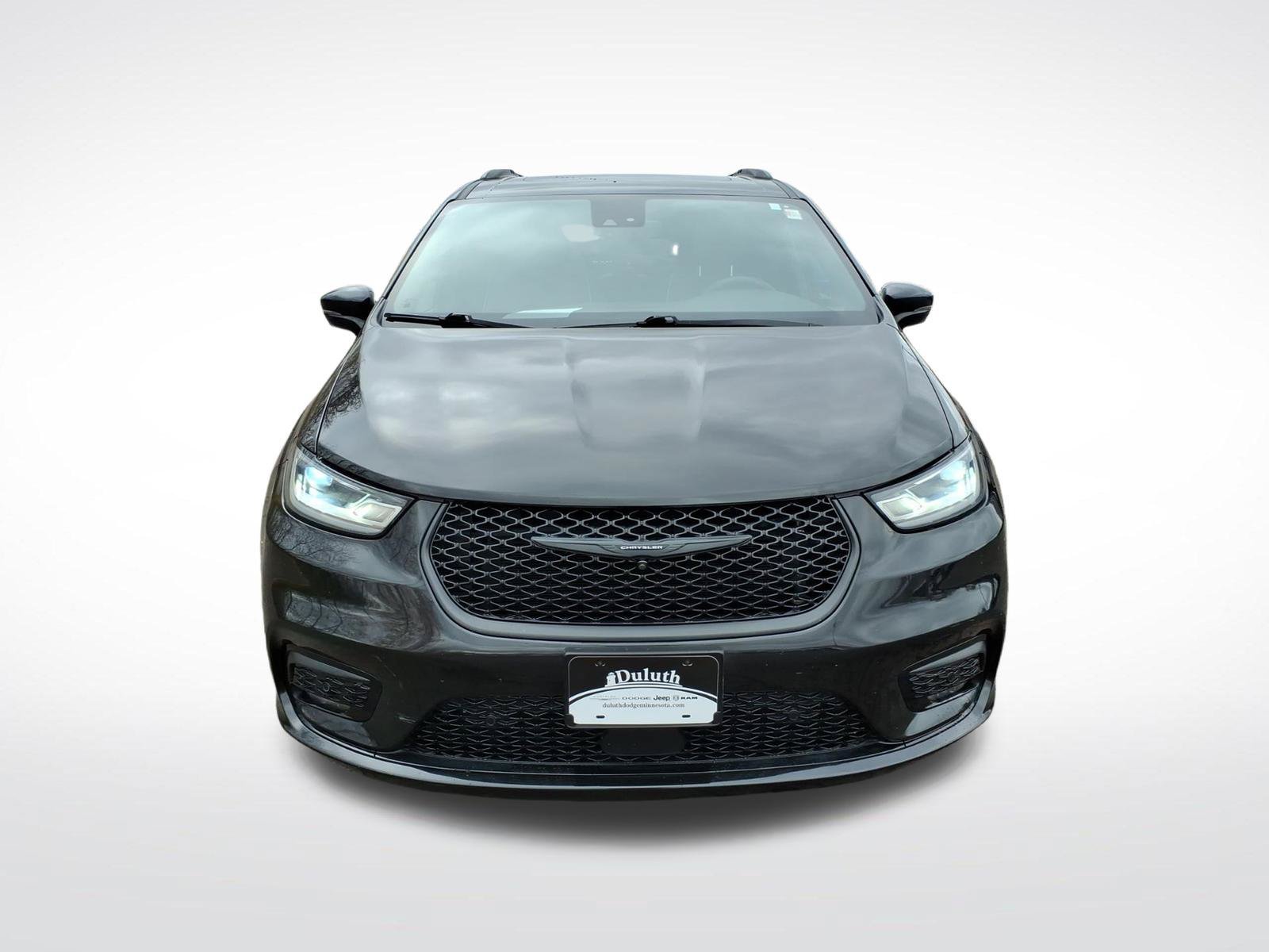 Used 2024 Chrysler Pacifica Premium FWD image 9
