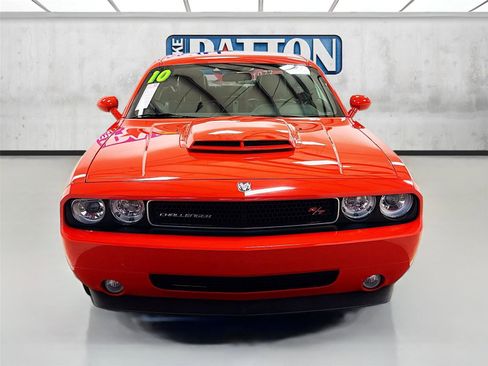 Used 2010 Dodge Challenger R/T image 2