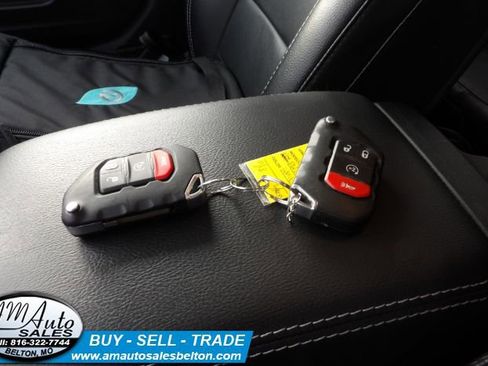 Used 2023 Jeep Wrangler Sahara w/ Cold Weather Group image 25