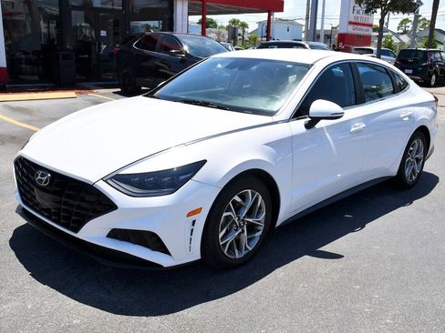 Used 2023 Hyundai Sonata SEL image 3