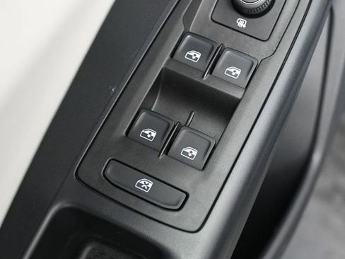 Certified 2025 Volkswagen Taos S image 12