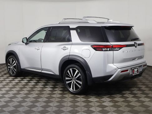 Used 2024 Nissan Pathfinder Platinum w/ Cargo Package AWD/4WD image 14