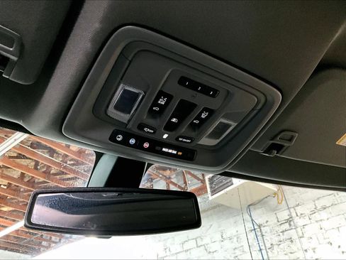 Used 2021 Chevrolet Silverado 1500 LTZ image 34