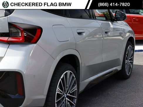 Used 2025 BMW X1 xDrive28i w/ Technology Package image 10