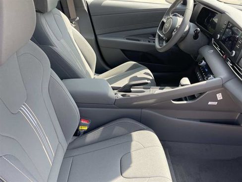 New 2026 Hyundai Elantra Sport FWD image 24