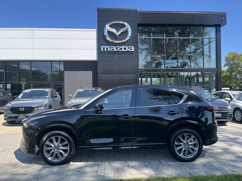 Used 2024 MAZDA CX-5 AWD 2.5 S w/ Premium Package image 2