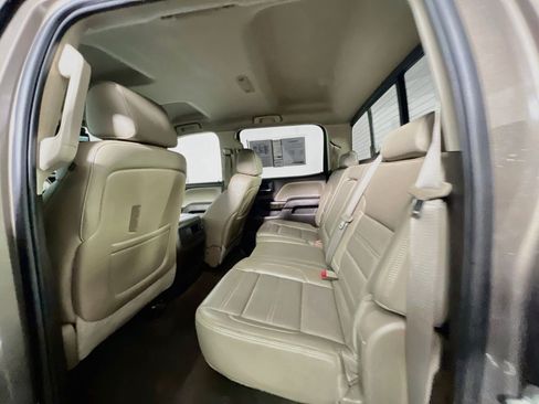 Used 2015 GMC Sierra 2500 Denali w/ Duramax Plus Package AWD/4WD image 27