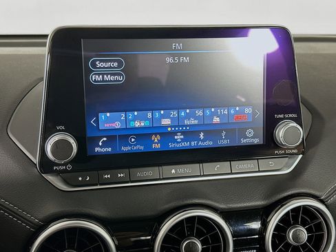 Used 2024 Nissan Sentra SV image 19