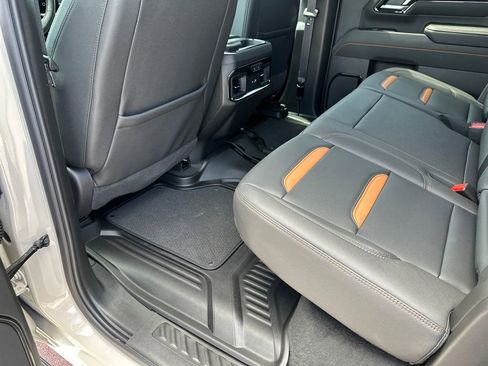 Used 2026 GMC Sierra 2500 AT4 w/ AT4 Premium Plus Package AWD/4WD image 34