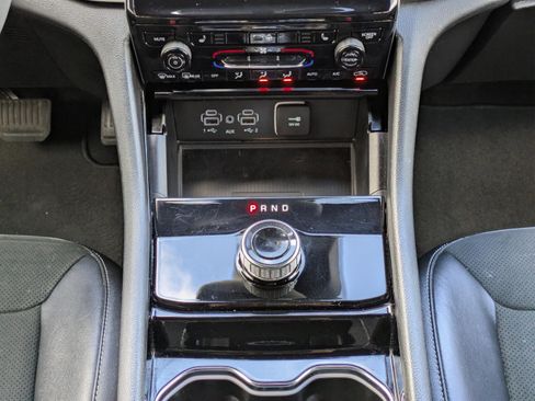 Used 2023 Jeep Grand Cherokee Altitude image 10