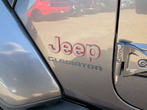 Used 2021 Jeep Gladiator Mojave AWD/4WD image 49