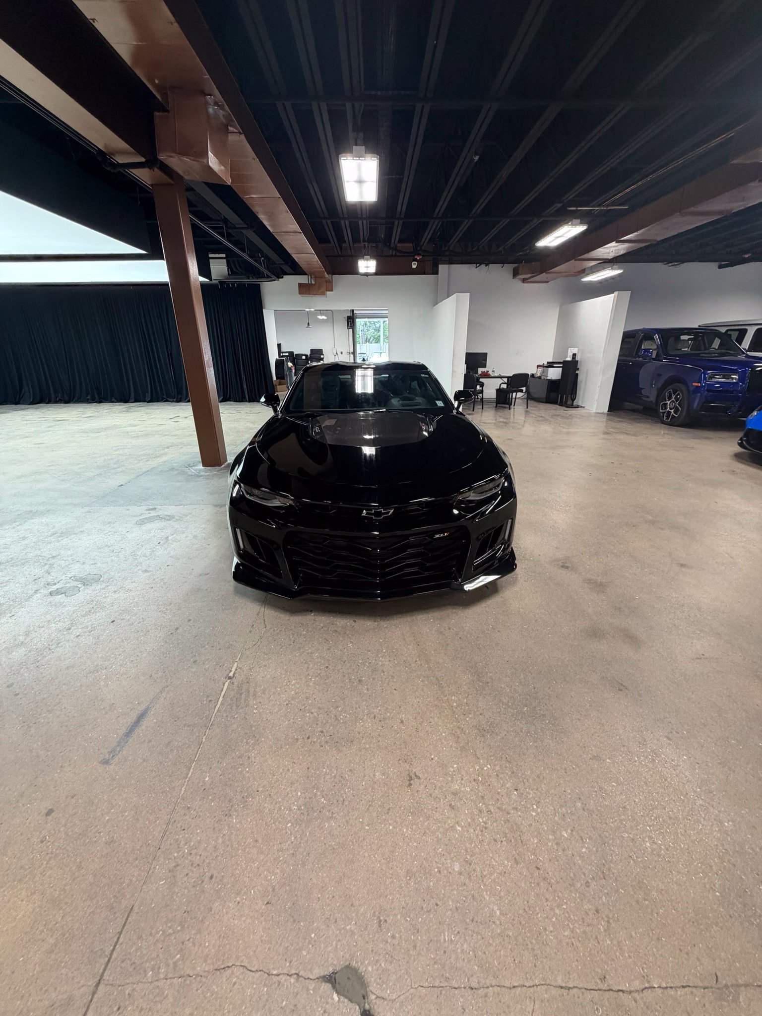 Used 2021 Chevrolet Camaro ZL1 RWD image 2
