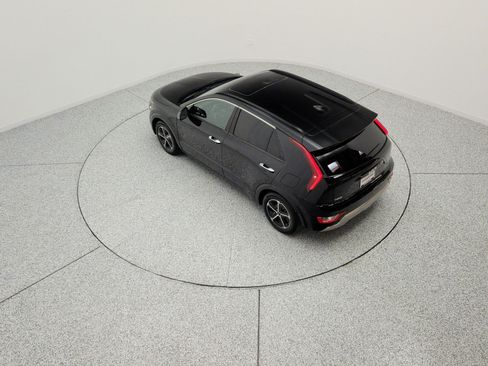 Used 2023 Kia Niro FWD image 15