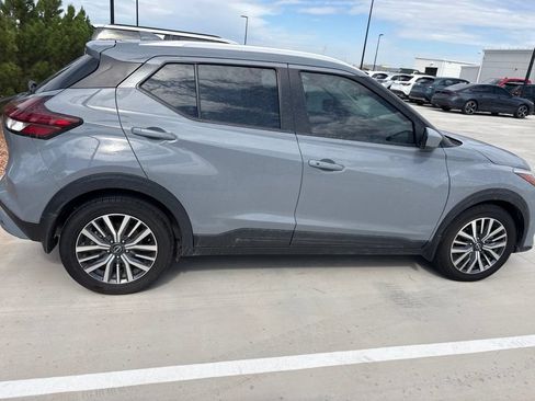 Used 2024 Nissan Kicks SV FWD image 6