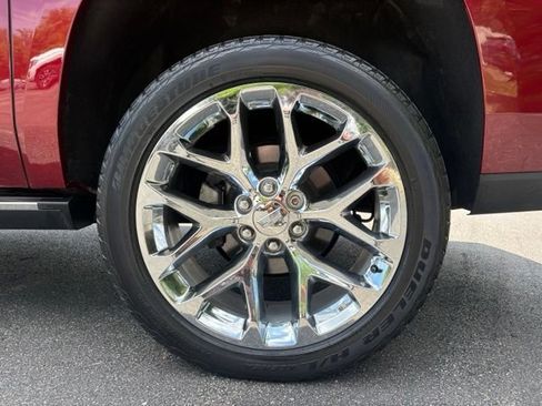 Used 2020 Cadillac Escalade ESV Premium Luxury AWD/4WD image 16