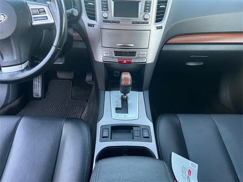 Used 2013 Subaru Outback 2.5i Limited w/ Moonroof Pkg image 11