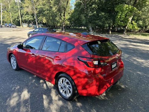 Certified 2025 Subaru Impreza 2.0i image 6