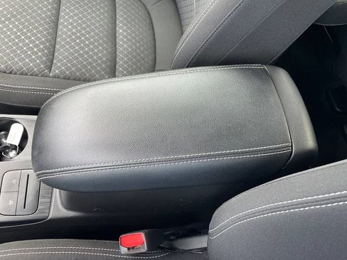 Used 2023 Ford Escape Active AWD/4WD image 43