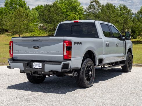 New 2026 Ford F250 Lariat w/ Black Appearance Package AWD/4WD image 6