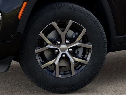 New 2025 Jeep Grand Cherokee Limited w/ Luxury Tech Group II