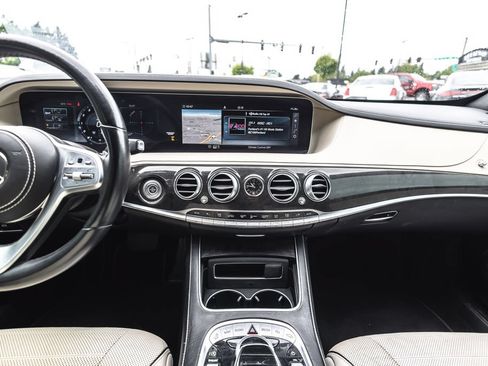 Used 2020 Mercedes-Benz S 560 Sedan image 29