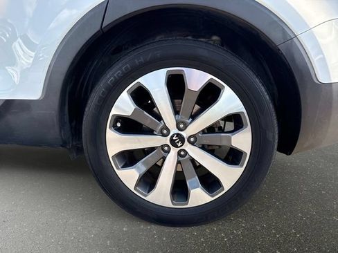 Used 2020 Kia Telluride S FWD image 10