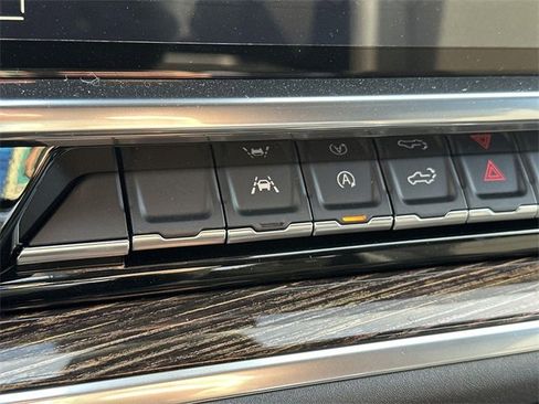 New 2026 GMC Sierra 1500 Elevation w/ LPO, Elevation Black Package image 18