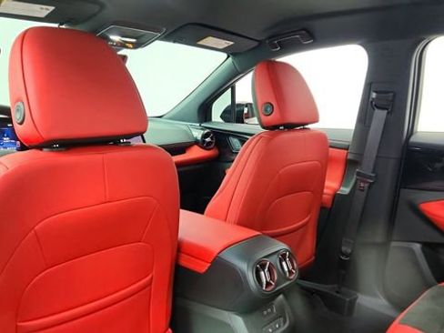 Used 2024 Chevrolet Blazer EV RS image 31