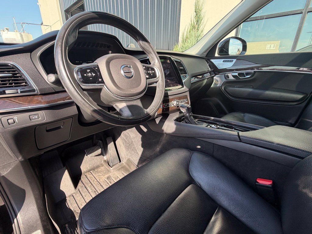 Used 2016 Volvo XC90 T6 Momentum w/ Protection Package Plus AWD/4WD image 7