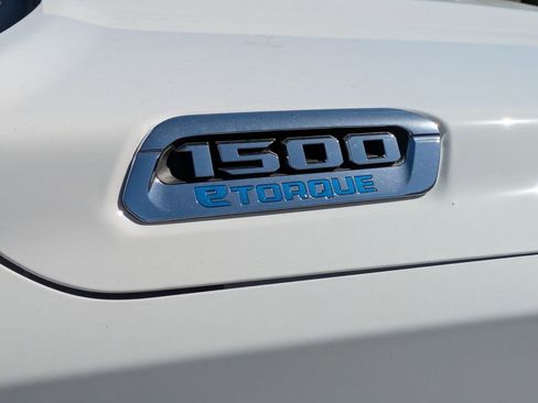 New 2026 RAM 1500 Laramie AWD/4WD image 41