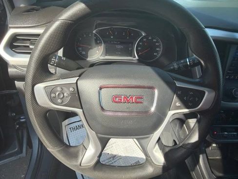 Used 2022 GMC Acadia SLE w/ Driver Convenience Package FWD image 15