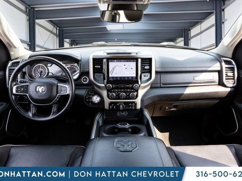 Used 2022 RAM 1500 Laramie AWD/4WD image 5
