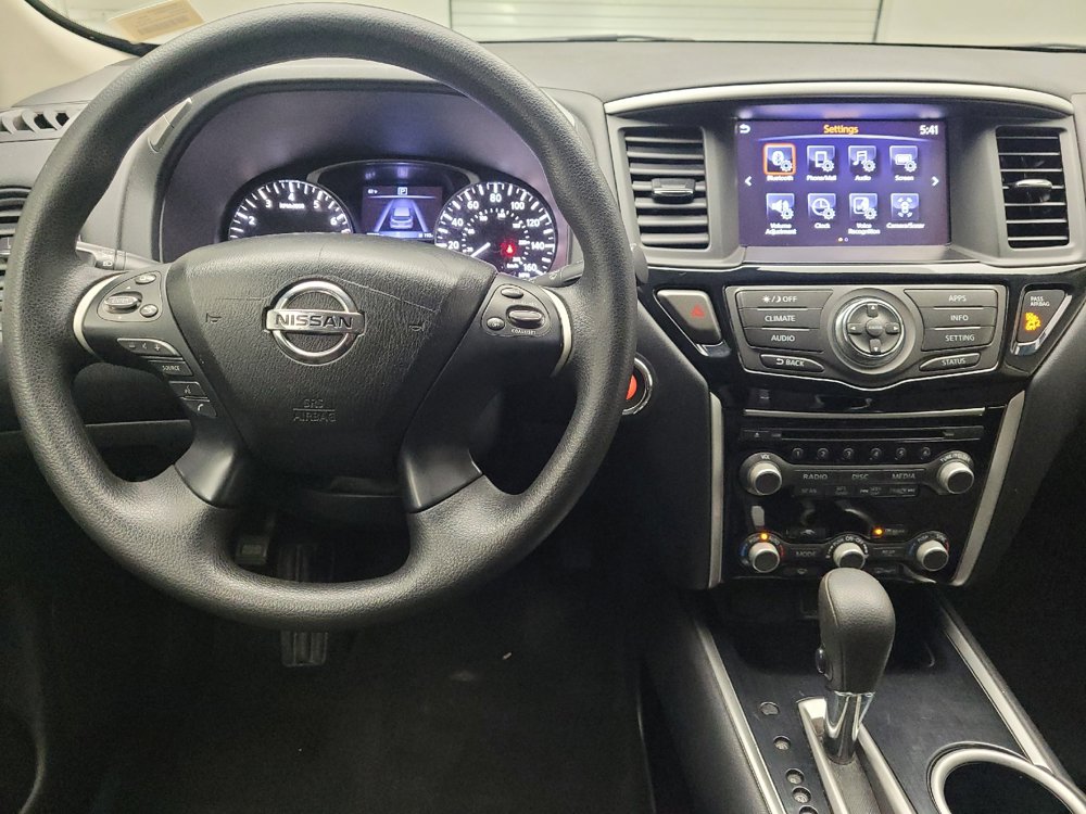 Used 2020 Nissan Pathfinder S FWD image 22
