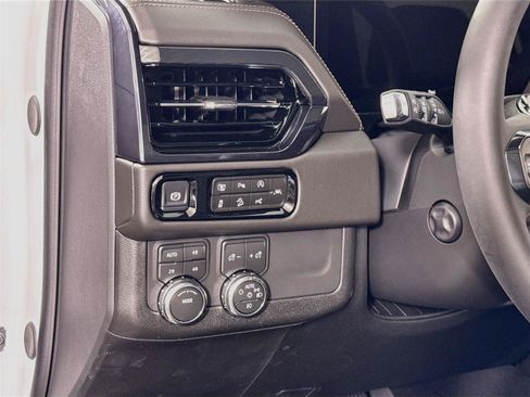 New 2026 GMC Yukon AT4 w/ AT4 Premium Package AWD/4WD image 4