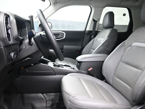 Used 2025 Ford Bronco Sport Badlands image 17