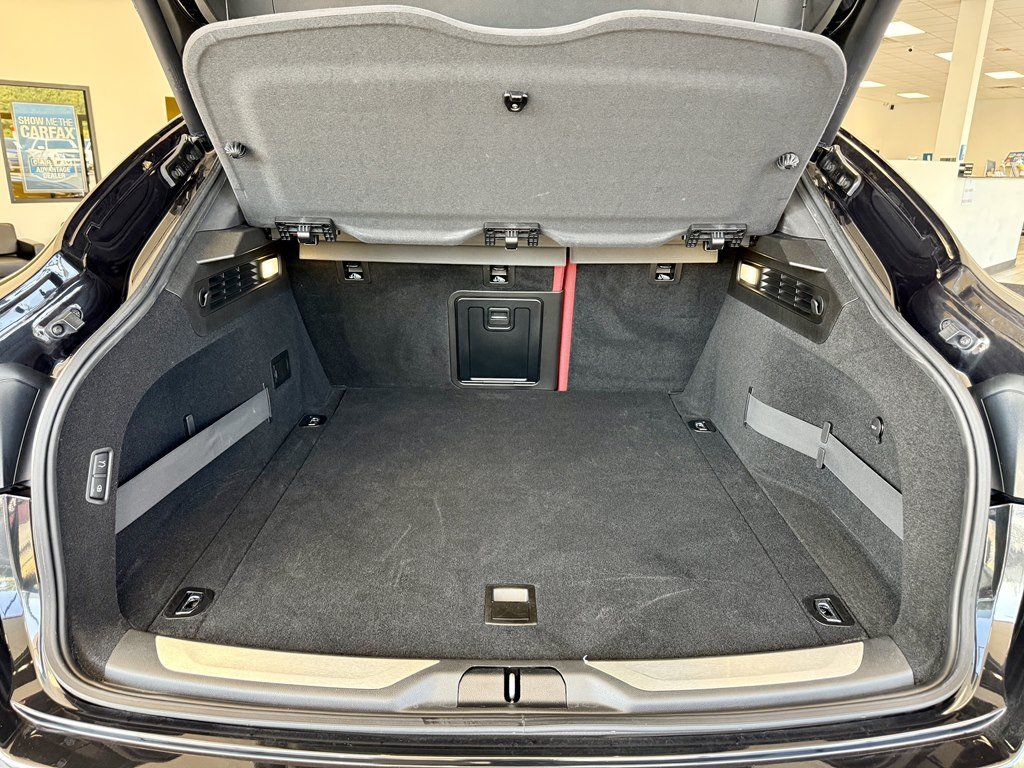 Used 2019 Maserati Levante GranSport AWD/4WD image 9