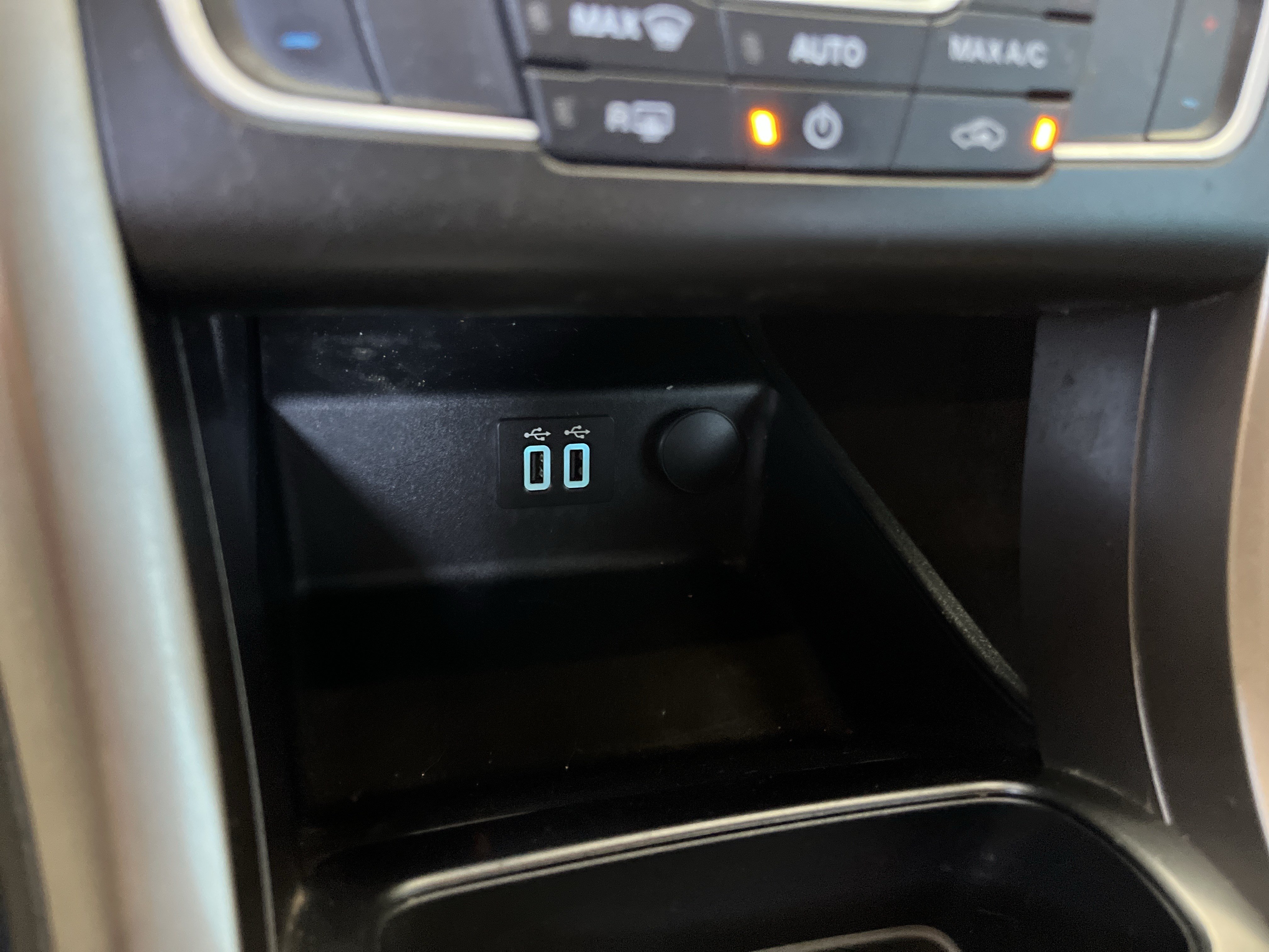 Certified 2020 Ford Fusion SE FWD image 20