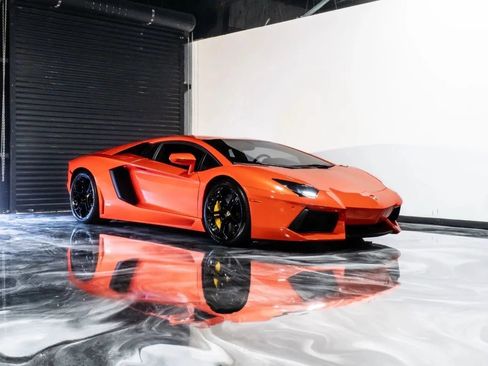 Used 2012 Lamborghini Aventador LP 700-4 AWD/4WD image 4