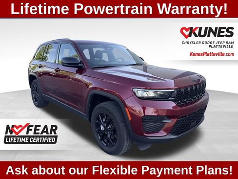 Used 2024 Jeep Grand Cherokee Altitude AWD/4WD image 1