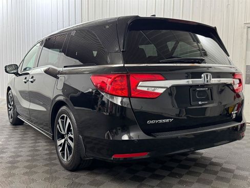 Used 2020 Honda Odyssey Elite image 3