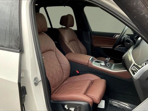 Used 2023 BMW X5 M50i w/ Executive Package image 26