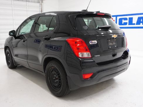 Used 2018 Chevrolet Trax LS w/ LPO, Protection Package image 8