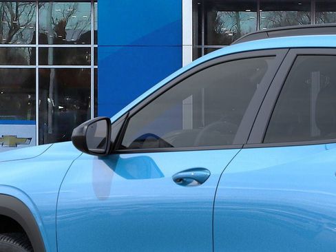 New 2026 Chevrolet Trax LT w/ Driver Confidence Package image 36