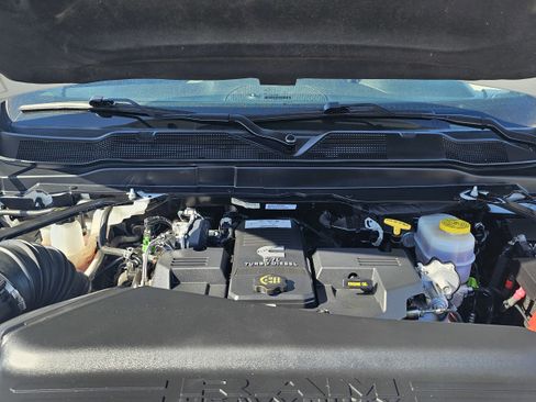 Used 2024 RAM 3500 Big Horn image 10