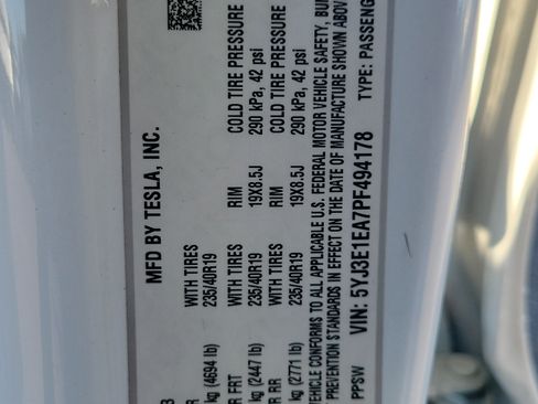 Used 2023 Tesla Model 3 Standard Range image 26